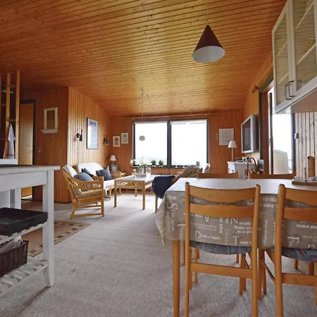 Three-bedroom Holiday In 別荘